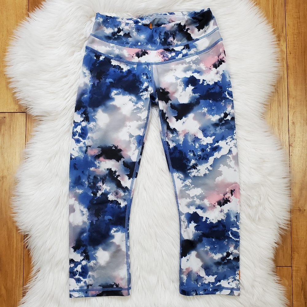 Lucy Studio Hatha Cloud Print Capri